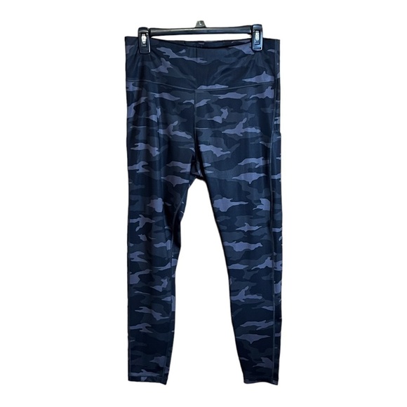 Athleta Pants - ATHLETA Women’s Ultimate Stash Pocket Tight In Black Camo, Size Large Tall. NWOT
